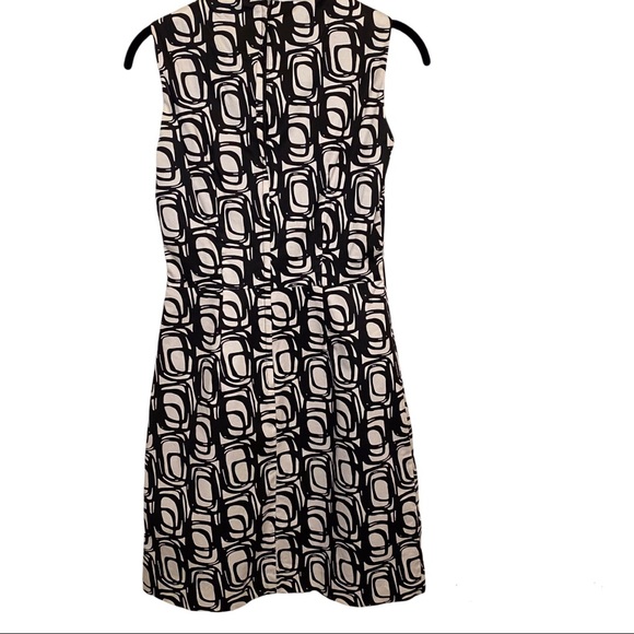 H&M Black & White Geometric Square Print Dress - Picture 7 of 12